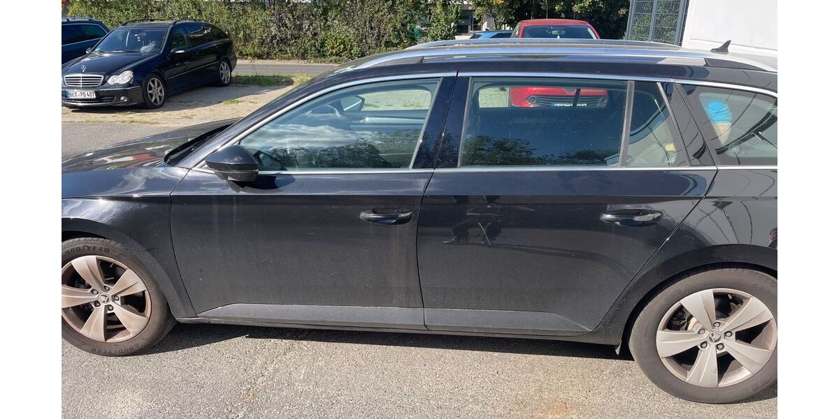 Skoda Superb 105.000 km 17.500 &euro; Bernau 16321