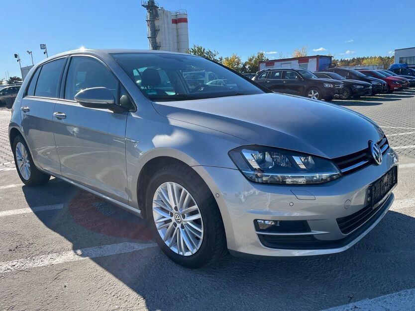 VW Golf 211.137 km 7.499 € Mittenwalde 15749