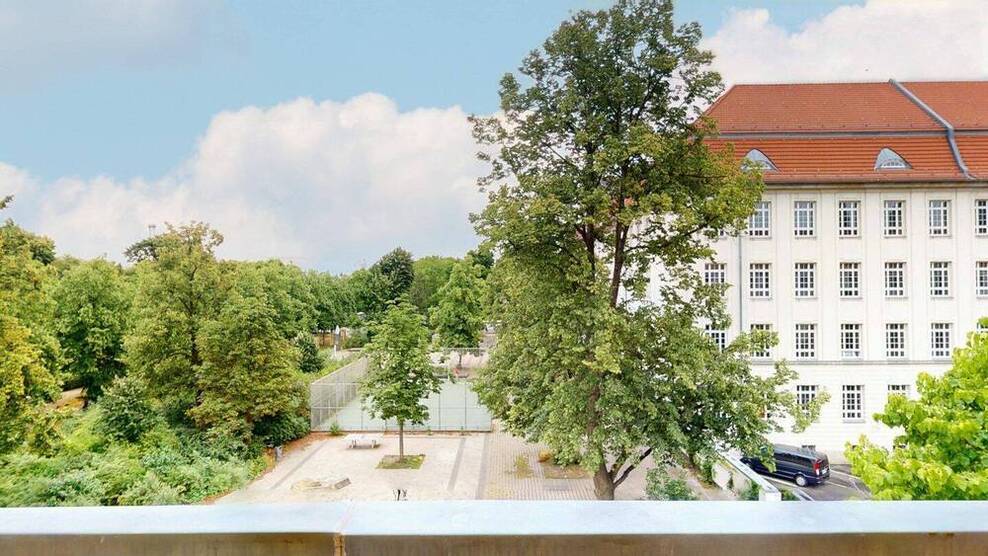 Historisch wohnen, modern leben mit Balkon - jetzt entdecken!