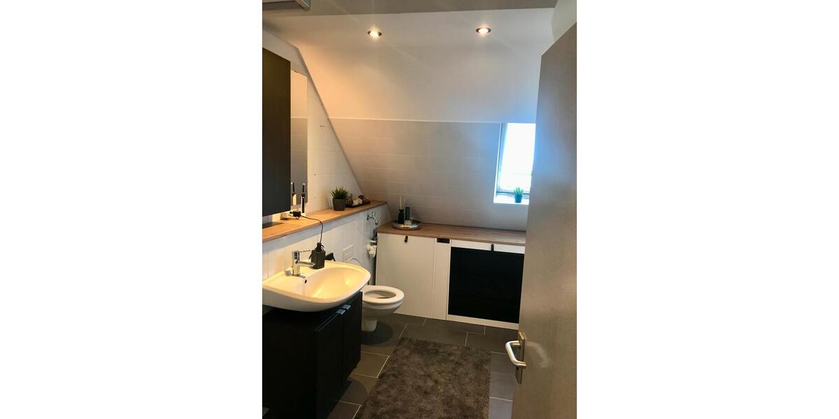 Dachgeschoßwohnung Berlin Treptow-Köpenick - 2 Zimmer, 75 m&sup2;, 1.290&euro; | Angebot:25523189