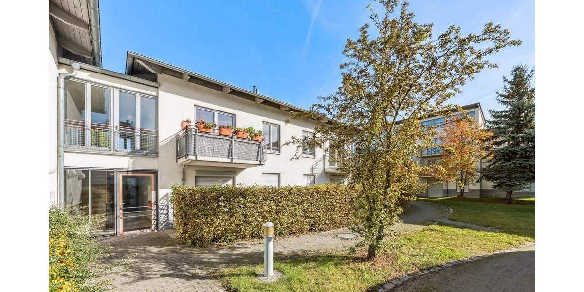 Wohnen mit Stil: Sonnige Maisonette mit Galerie und Tiefgarage 2 zimmer