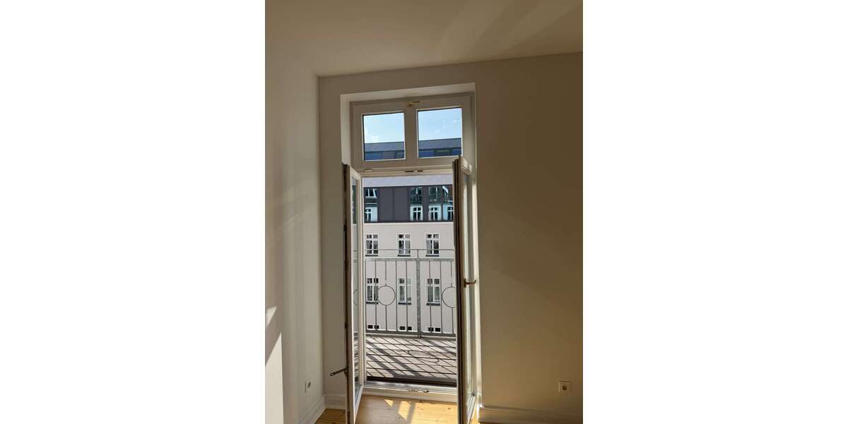 Etagenwohnung Berlin Mitte - 2 Zimmer, 76 m&sup2;, 1.424&euro; | Angebot:27085663