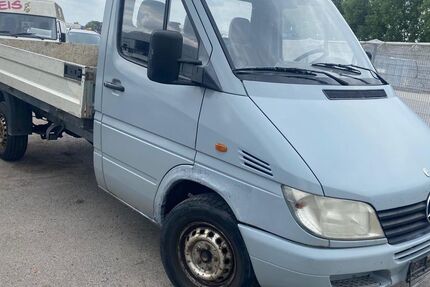 Mercedes-Benz Sprinter 298.000 km 2.799 &euro; berlin 13089