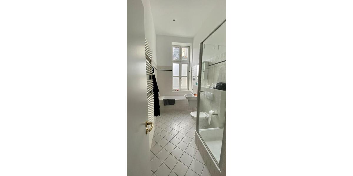 Etagenwohnung Berlin Mitte - 3 Zimmer, 116 m&sup2;, 2.186&euro; | Angebot:26006405