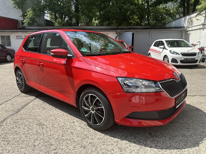 Skoda Fabia 1.0 Ambition 1.Hand Klima 34.792 km 11.690 € Berlin 10247