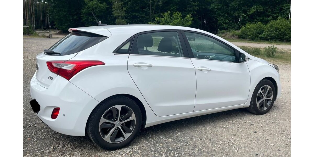 Hyundai i30 156.000 km 8.900 &euro; Berlin 14059