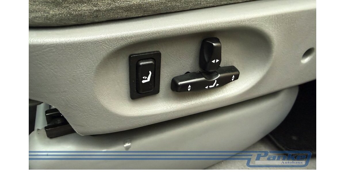 Kia Carnival 2.9 CRDi EX Aut.*6Sitz*Export*Pano*SHZ* 208.364 km 4.490 &euro; Berlin 13187