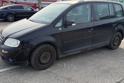 VW Touran 347.977 km 599 &euro; Berlin 10365