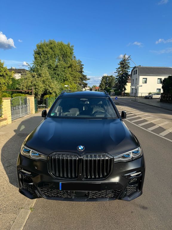 X7