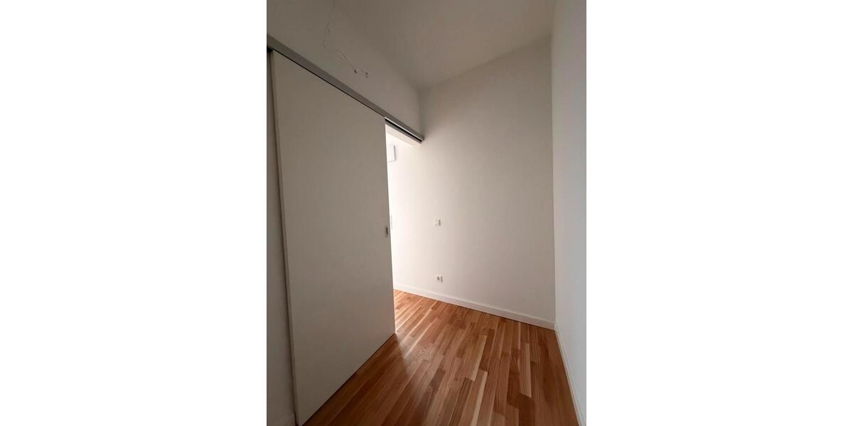Etagenwohnung Berlin Treptow-Köpenick - 2 Zimmer, 64 m&sup2;, 1.408&euro; | Angebot:27717941