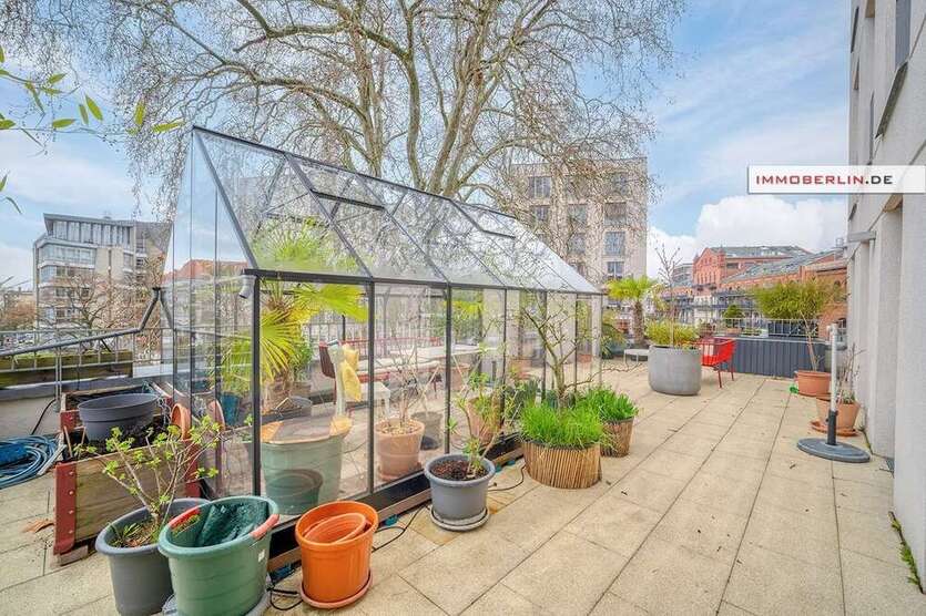 Wohnung zum Kaufen in Kreuzberg 1.695.000 € 179 m²