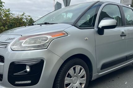 Citroen C3 Picasso 225.000 km 2.499 € Berlin 12057