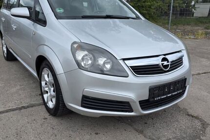 Opel Zafira 235.000 km 1.600 &euro; Berlin 13055