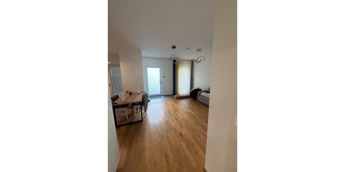 Erdgeschoßwohnung Berlin Spandau - 1 Zimmer, 80 m&sup2;, 1.435&euro; | Angebot:26164611
