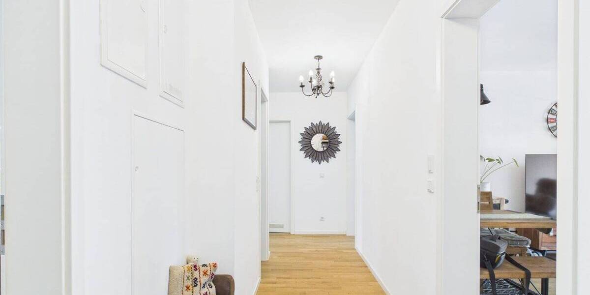 Etagenwohnung Berlin Marienfelde - 3 Zimmer, 93 m&sup2;, 2.200&euro; | Angebot:26684242