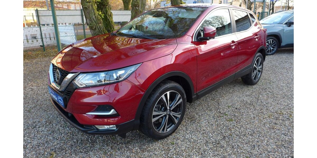 Nissan Qashqai 107.725 km 14.980 &euro; Berlin 13088