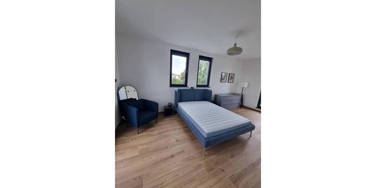Doppelhaushälfte Berlin Altglienicke - 5 Zimmer, 160 m&sup2;, 2.900&euro; | Angebot:26247801
