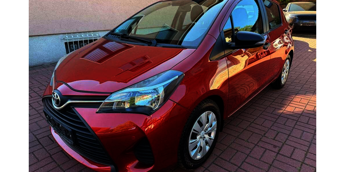 Toyota Yaris 86.000 km 6.999 &euro; Berlin 12355