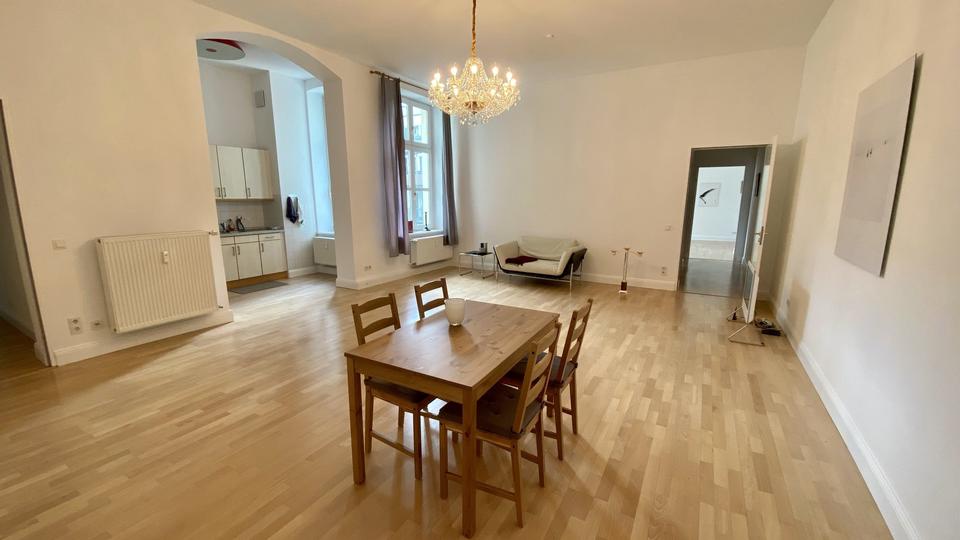 Etagenwohnung Berlin Mitte - 3 Zimmer, 116 m&sup2;, 2.186&euro; | Angebot:26006405