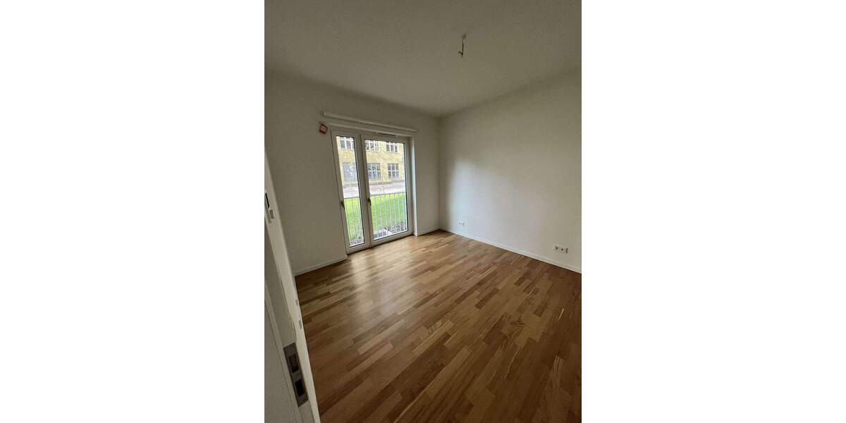 Etagenwohnung Berlin Spandau - 5 Zimmer, 134 m&sup2;, 2.350&euro; | Angebot:25700974