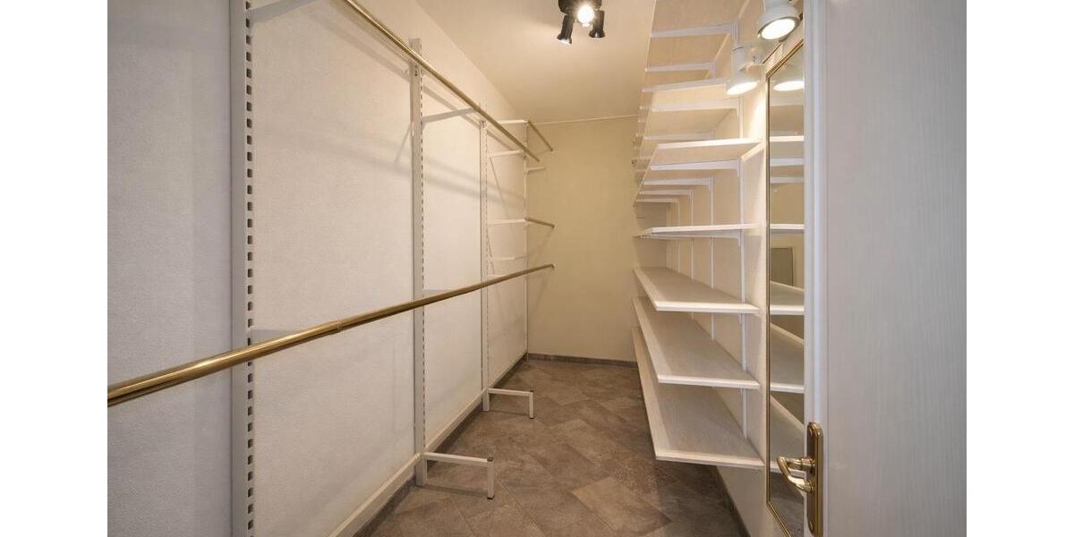 Etagenwohnung Großbeeren - 4 Zimmer, 155 m&sup2;, 2.190&euro; | Angebot:25980901