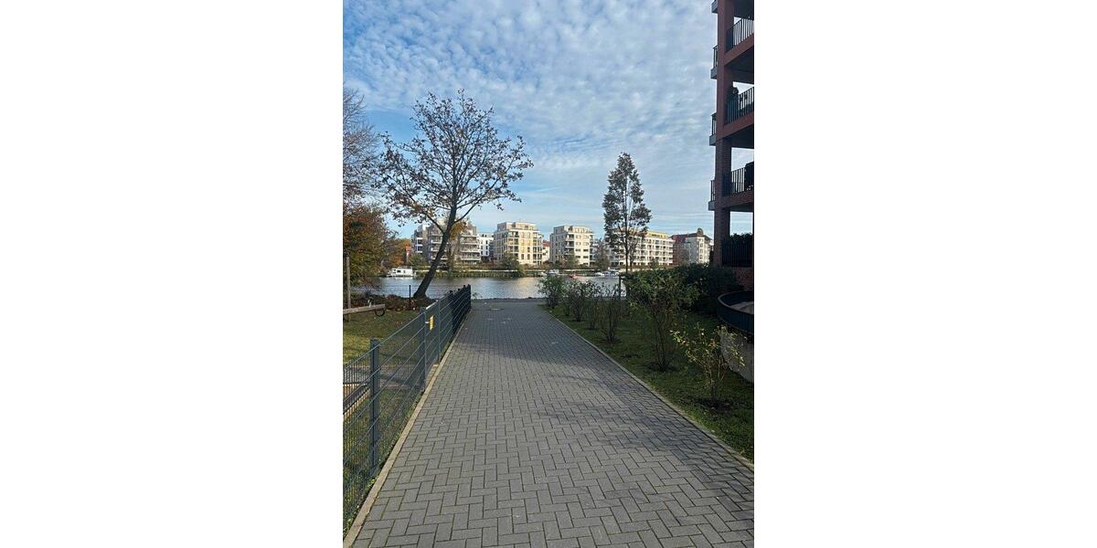 Dachgeschoßwohnung Berlin Treptow-Köpenick - 2 Zimmer, 47 m&sup2;, 1.127&euro; | Angebot:26002262