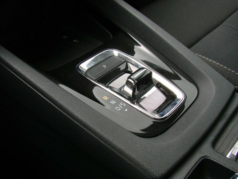 Skoda Octavia 2.0TDi Sportline LED Wireless App-Connect 13.291 km 30.980 € Falkensee 14612