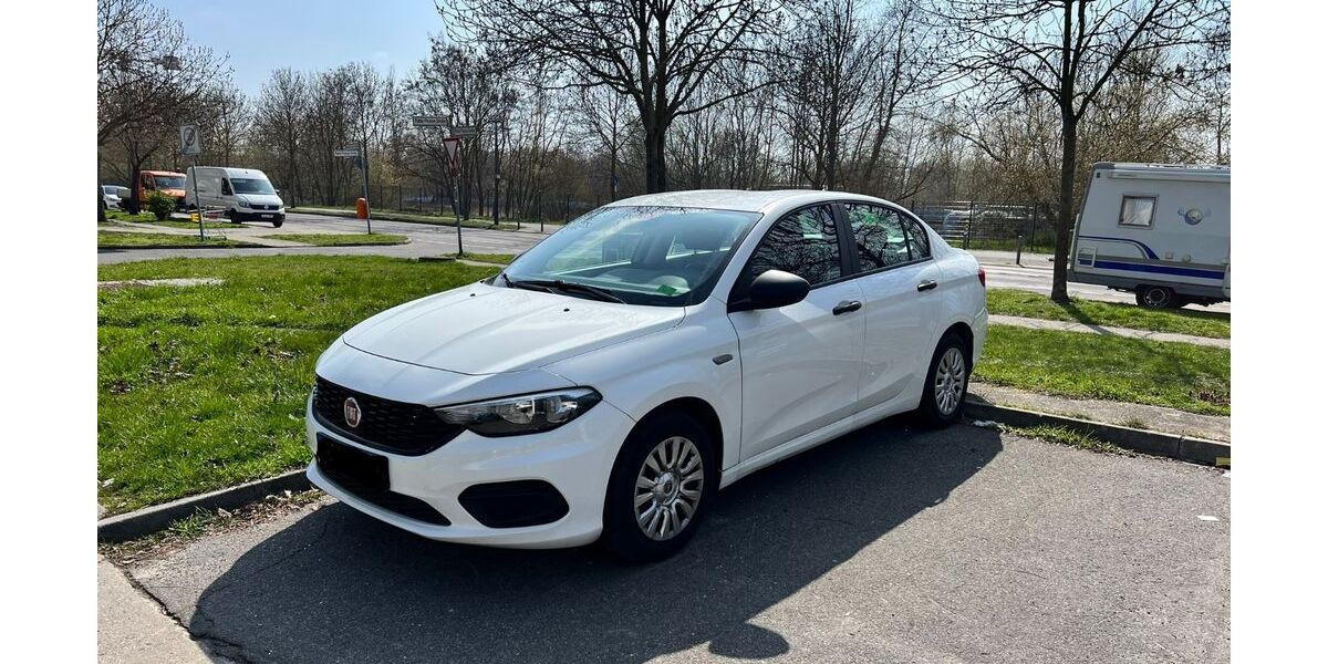 Fiat Tipo 38.500 km 9.900 &euro; Berlin 13057
