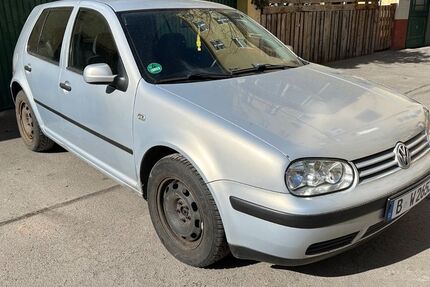 VW Golf 162.000 km 1.495 &euro; Blankensee-Mahlow 15831