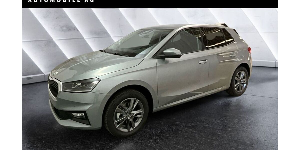 Skoda Fabia 9.999 km 25.990 &euro; Berlin 12681
