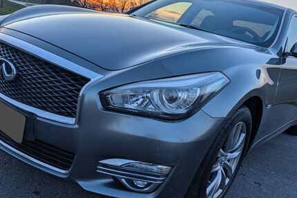 INFINITI Q70 237.000 km 8.600 &euro; Berlin 12277
