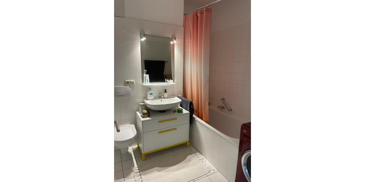 Etagenwohnung Berlin Charlottenburg-Wilmersdorf - 2 Zimmer, 62 m&sup2;, 1.290&euro; | Angebot:24632345