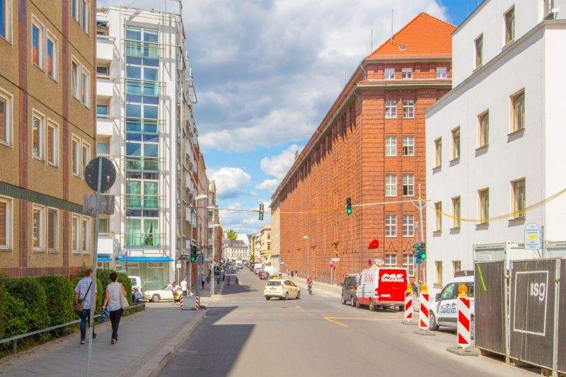 Tiefgaragenstellplatz (Nr. 25) Tucholskystrasse zimmer