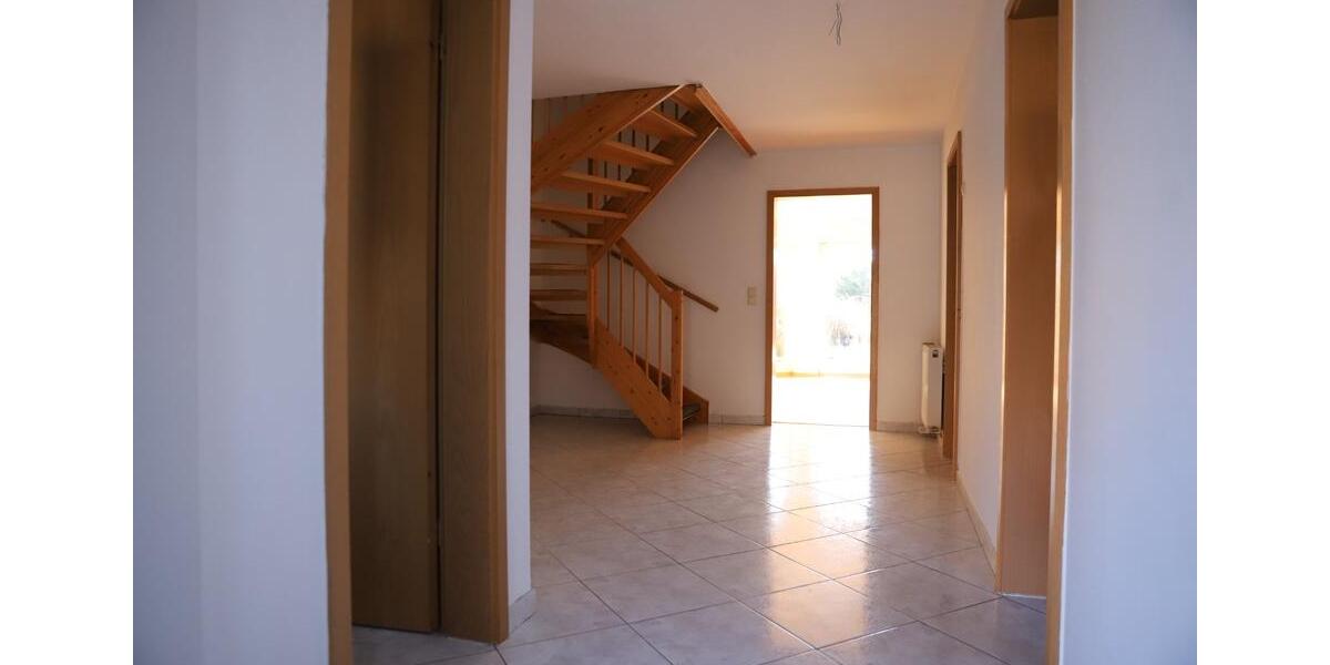 Doppelhaushälfte Brieselang - 5 Zimmer, 150 m&sup2;, 1.550&euro; | Angebot:25408375