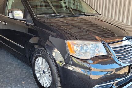 Lancia Voyager 164.005 km 9.900 &euro; Berlin 12277