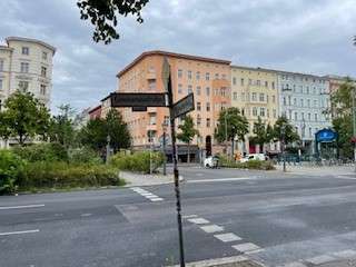 Einzelhandel in Berlin 3.458 € 65 m²