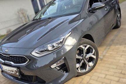 Kia ceed Sportswagon 49.000 km 15.000 &euro; Stahnsdorf 14532
