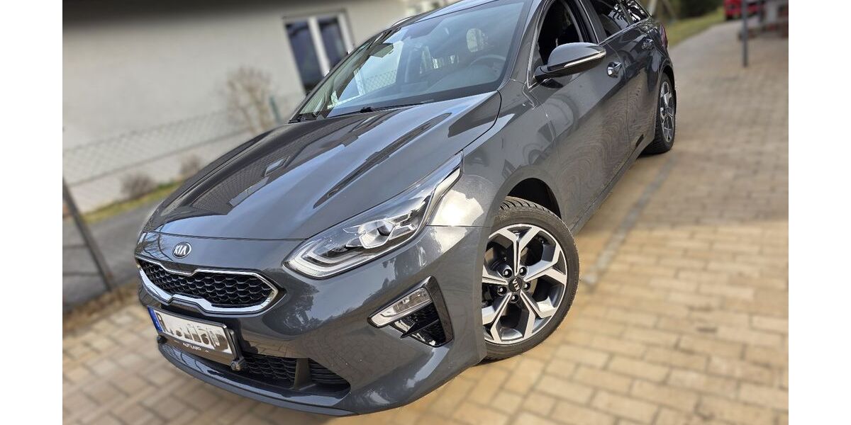 Kia ceed Sportswagon 49.000 km 15.000 &euro; Stahnsdorf 14532