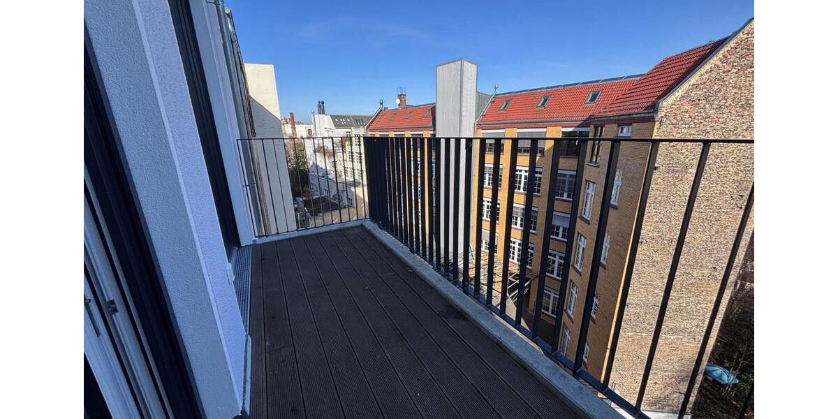 Etagenwohnung Berlin Neukölln - 4 Zimmer, 87 m&sup2;, 2.449&euro; | Angebot:24976415