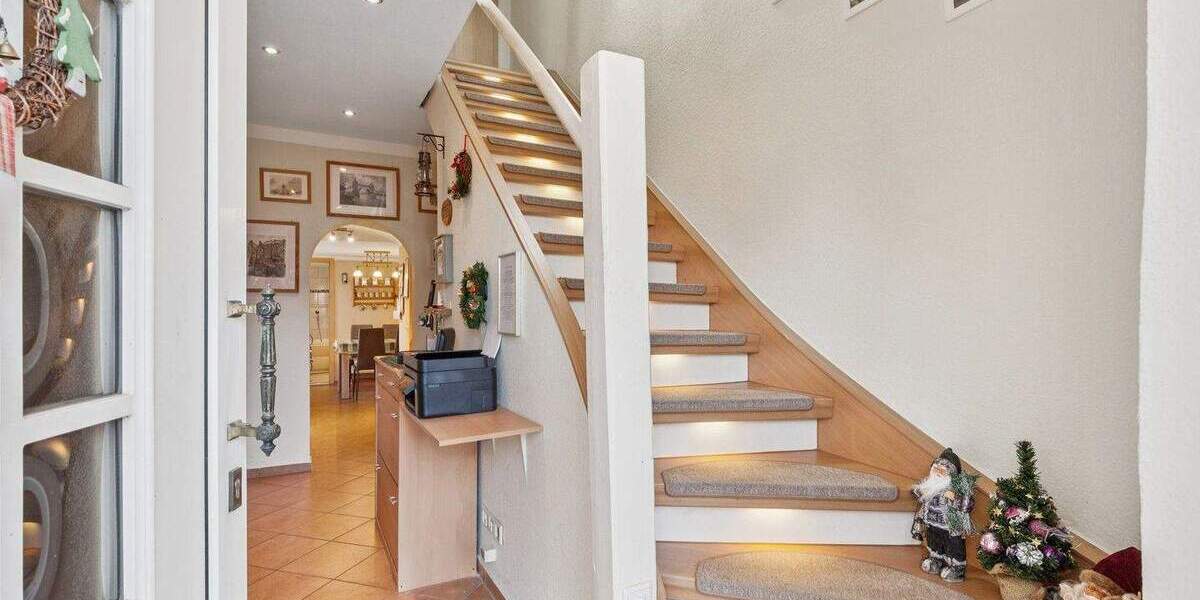 Reihenmittelhaus Hennigsdorf - 5 Zimmer, 127 m&sup2;, 395.000&euro; | Angebot:25783622