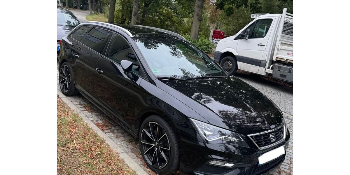 Seat Leon 73.400 km 19.299 &euro; Schönefeld 12529