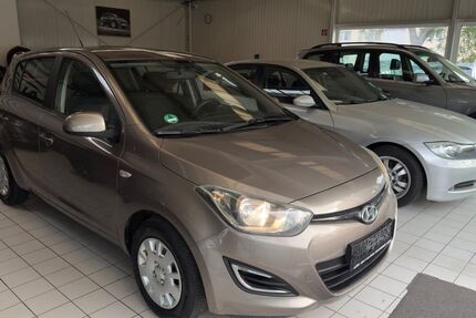 Hyundai i20 180.000 km 3.990 &euro; Berlin 12349