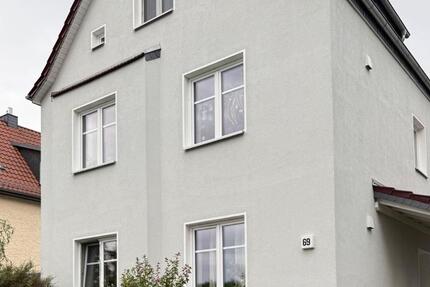 Haus Berlin Marzahn-Hellersdorf - 4.5 Zimmer, 100 m&sup2;, 1.700&euro; | Angebot:27704588
