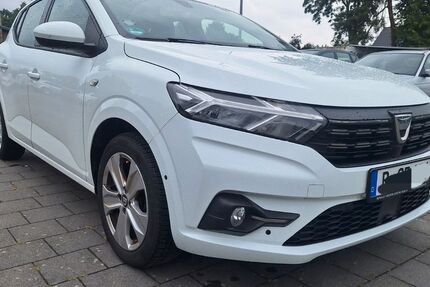 Dacia Sandero 122.657 km 7.900 &euro; Oranienburg bei Berlin 16515