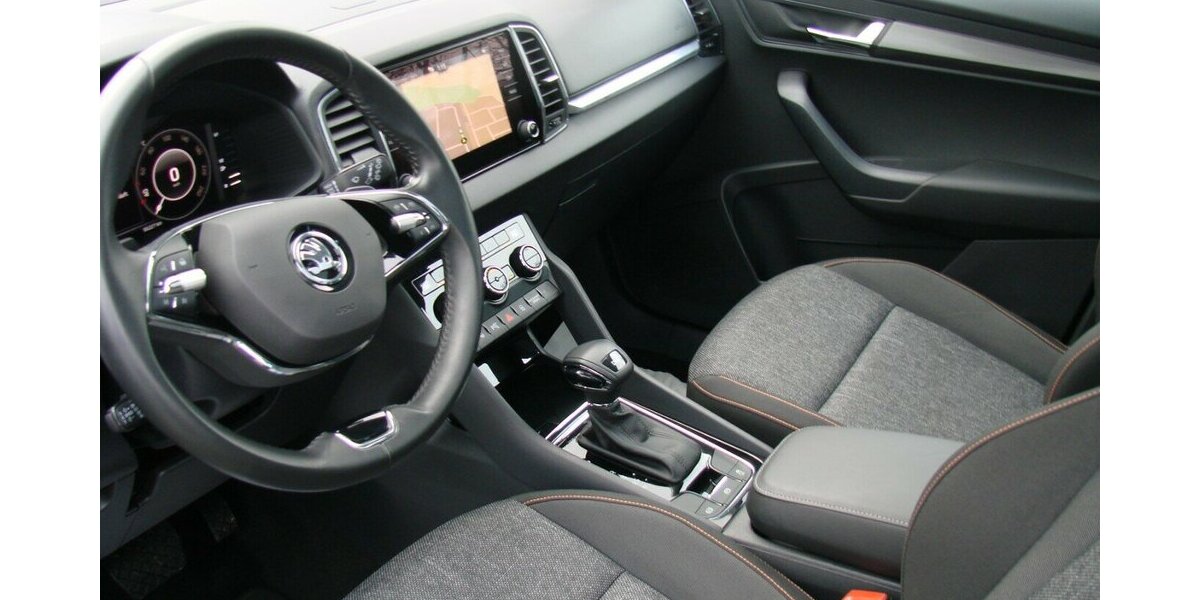 Skoda Karoq 1,5TSi Clever ACC 360° LED Panorama AHK 56.303 km 26.980 &euro; Falkensee 14612