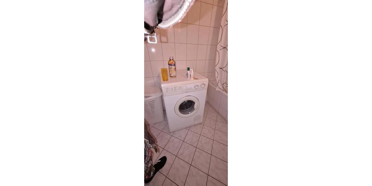 Etagenwohnung Berlin Lichtenberg - 1 Zimmer, 32 m&sup2;, 895&euro; | Angebot:26004822