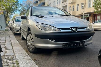 Peugeot 206 127.000 km 650 &euro; Berlin 13359