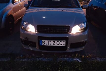 Fiat Punto 152.000 km 2.000 &euro; Berlin 12621