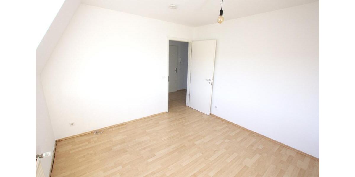 Dachgeschoßwohnung Berlin Spandau - 2 Zimmer, 59 m&sup2;, 189.000&euro; | Angebot:25753575