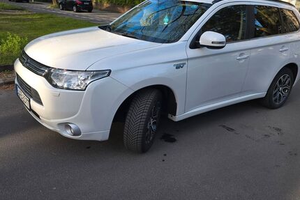 Mitsubishi Outlander 172.052 km 10.000 &euro; Berlin 14165